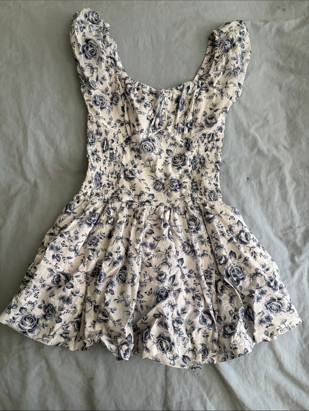 Hollister Cream and Navy Rose Print Smocked Dress